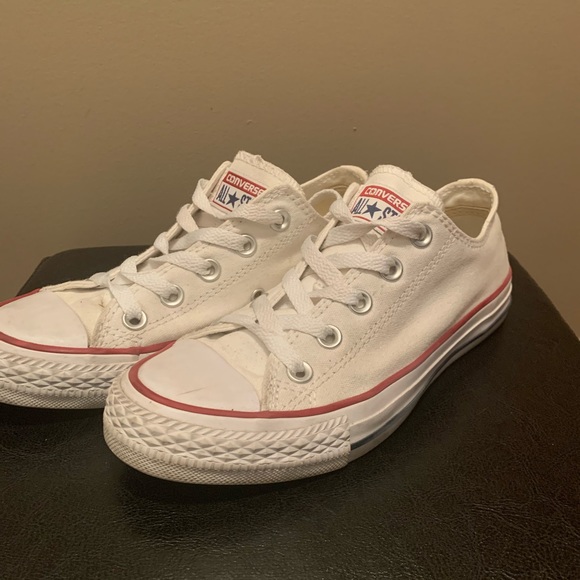 White converse🤍 - Picture 1 of 2